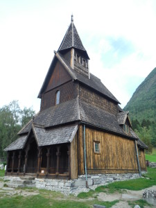 L'église en bois debout (Stavkirke) d'Urnes