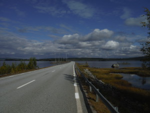 La route ... Hälla - Suède