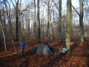 My last bivouac, near Egelsbach. here was a snow fall when I was setting up my tent !